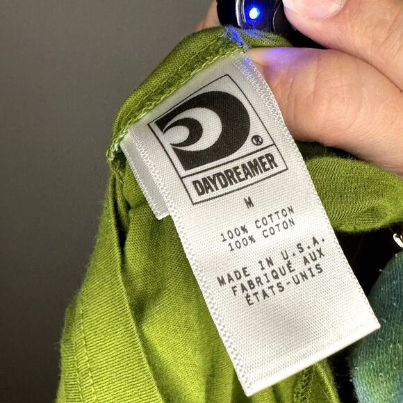 Daydreamer Elton John the One Solo Crewneck Graphic in Olive Green Tee Medium - Picture 9 of 9